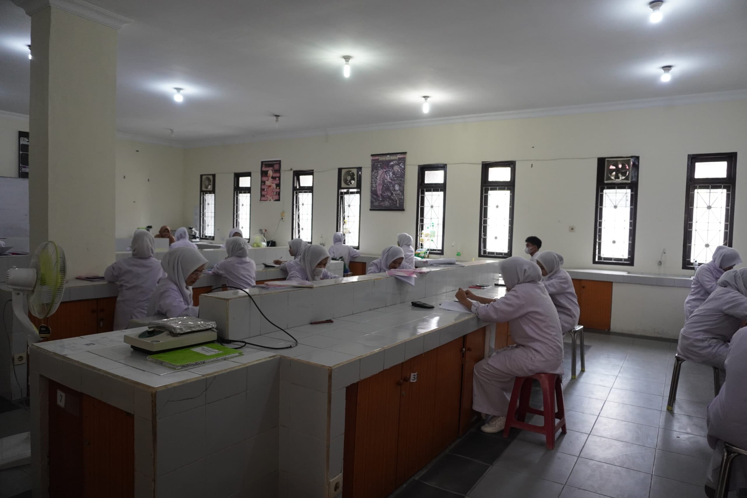 Laboratorium Farmakologi — 3