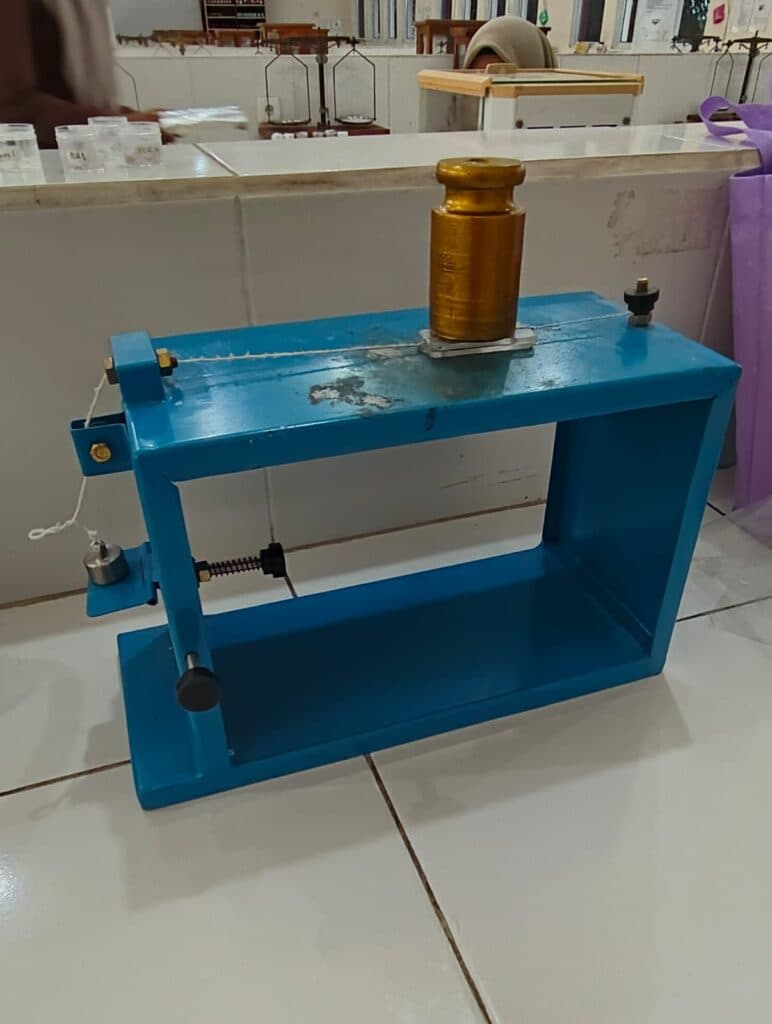 Laboratorium Farmasetika — 3