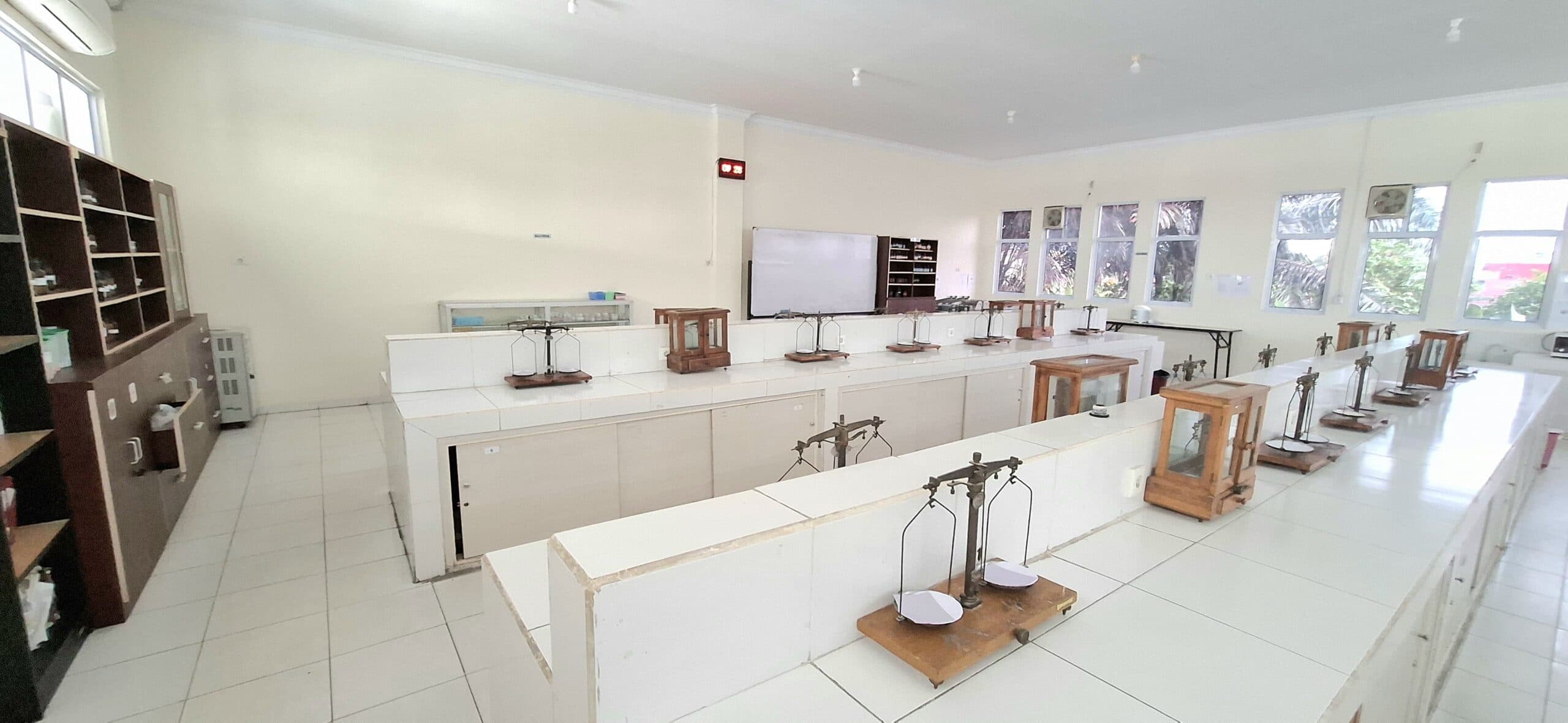 Laboratorium Farmasetika — 7
