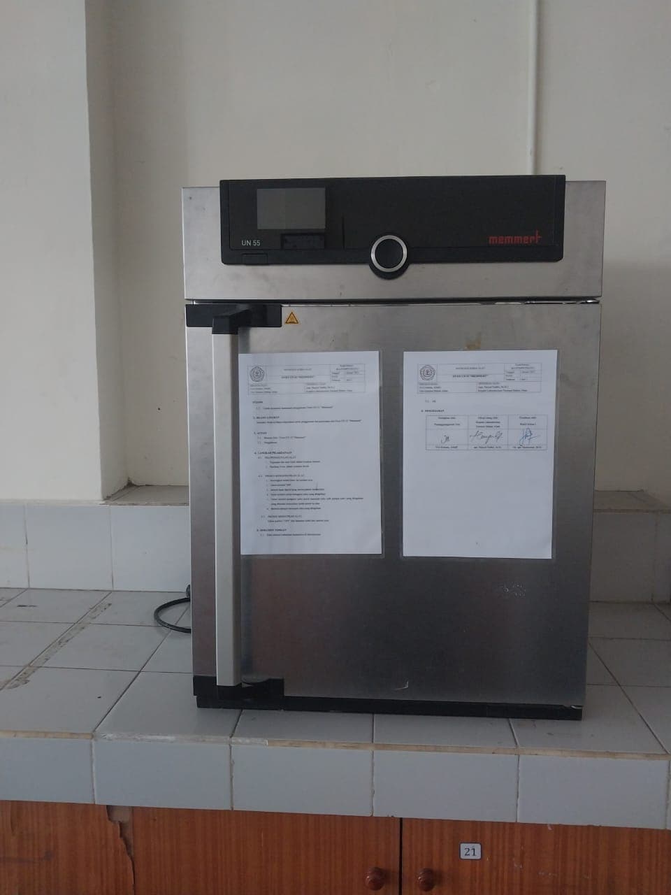 Laboratorium Farmasi Bahan Alam — 14