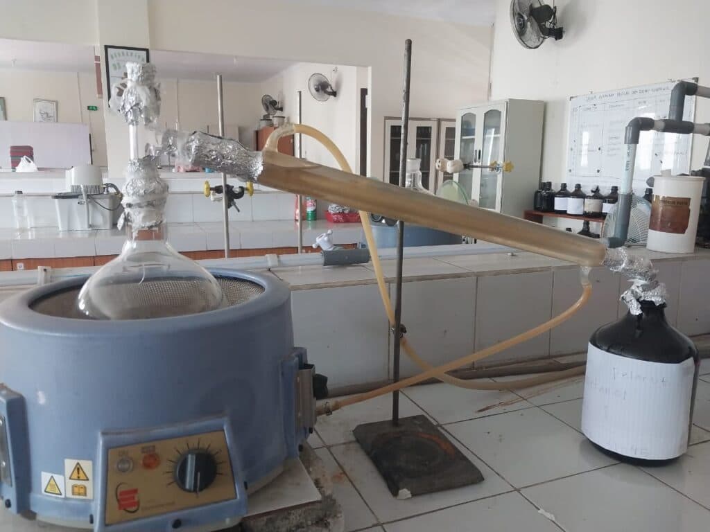 Laboratorium Farmasi Bahan Alam — 16