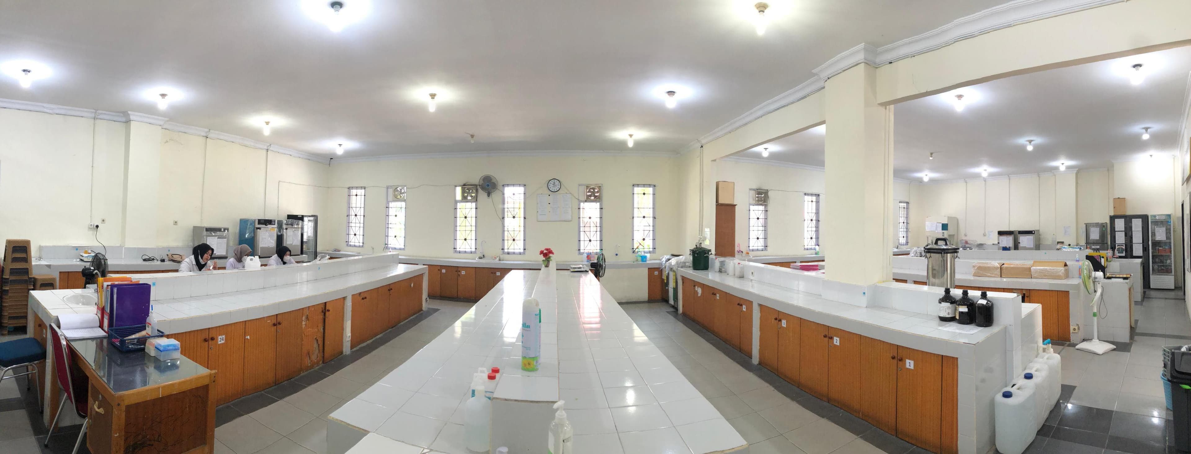 Laboratorium Mikrobiologi — 2