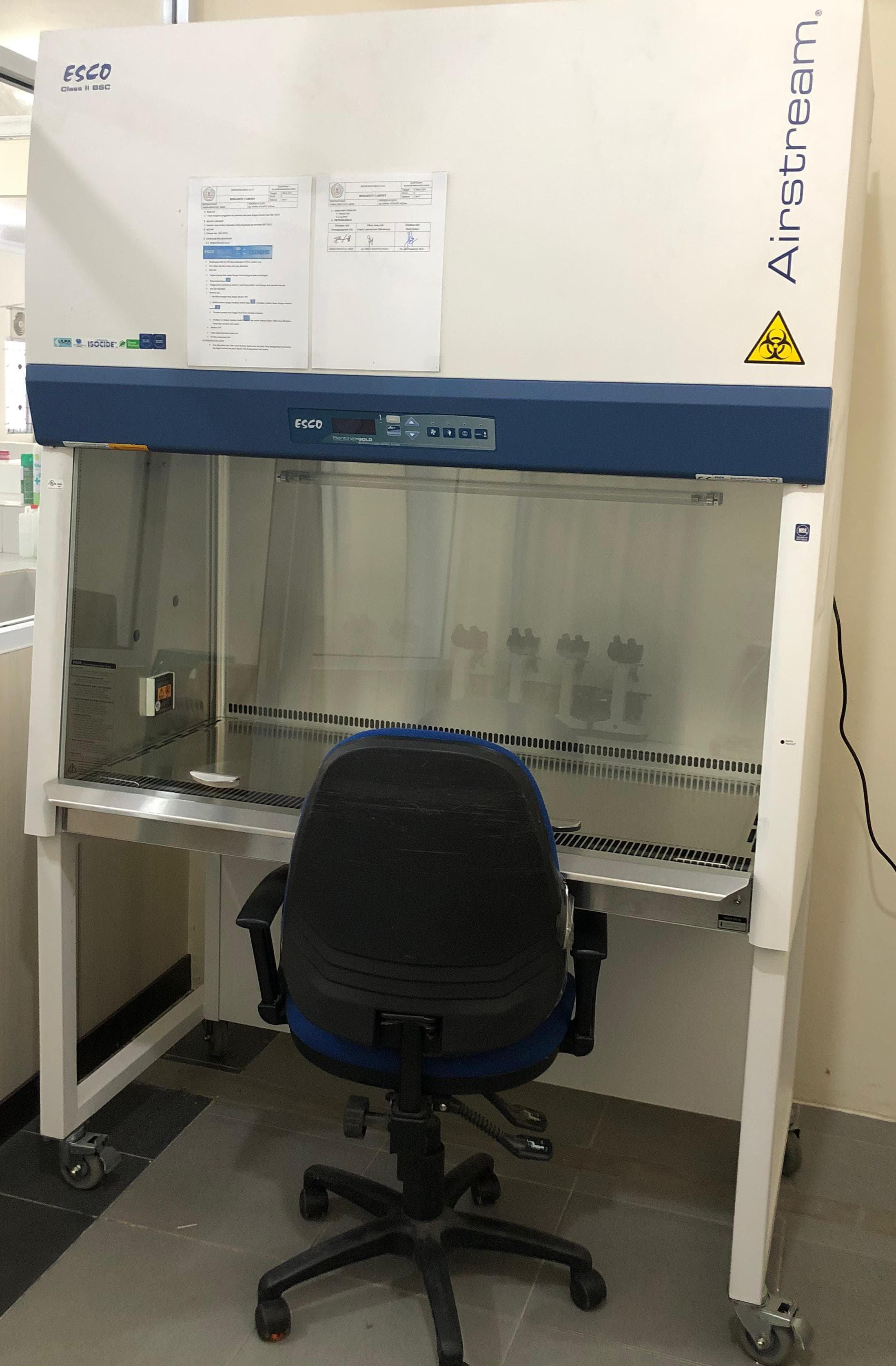 Laboratorium Mikrobiologi — 4