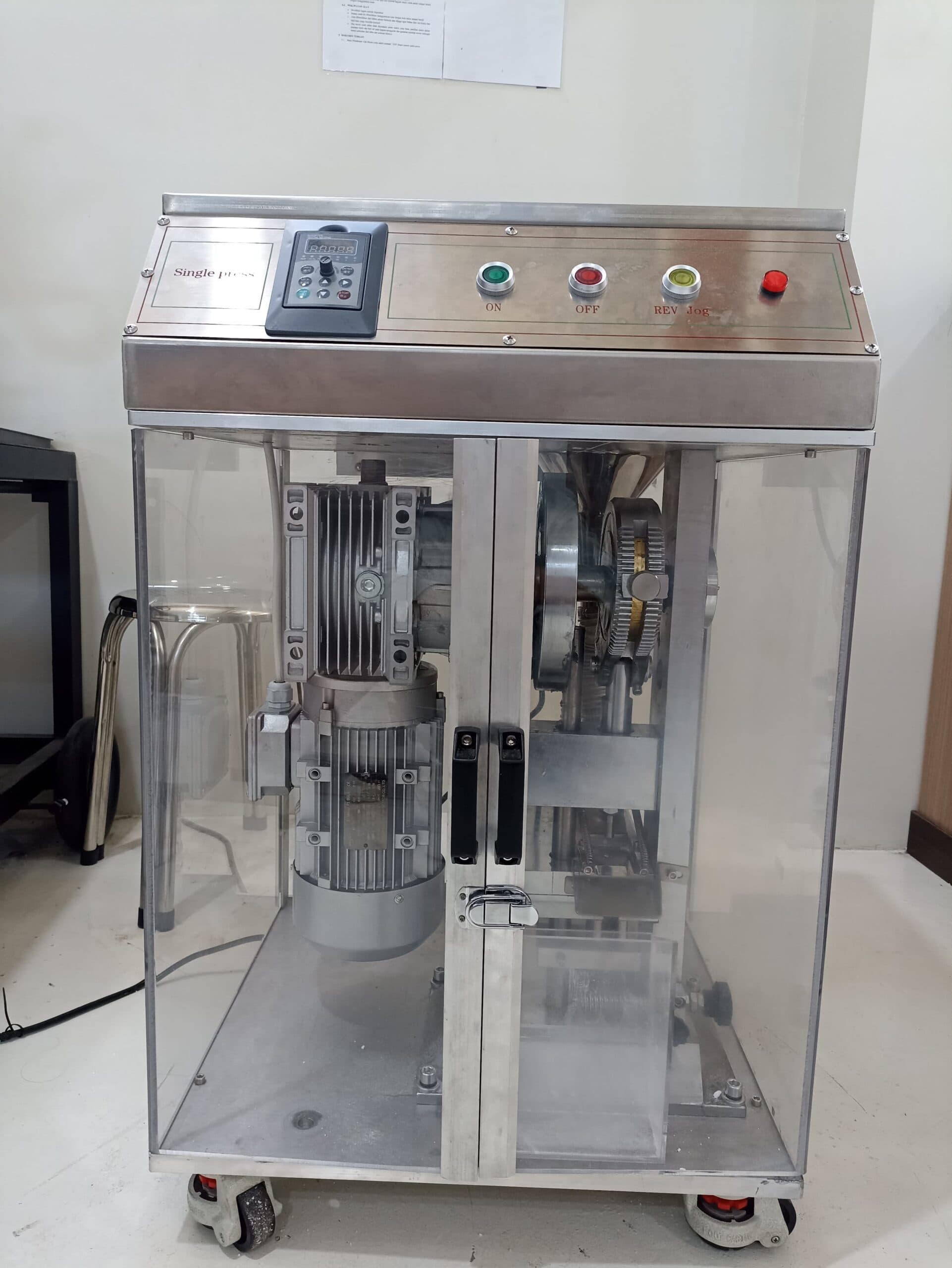Laboratorium Teknologi Farmasi Padat — 9