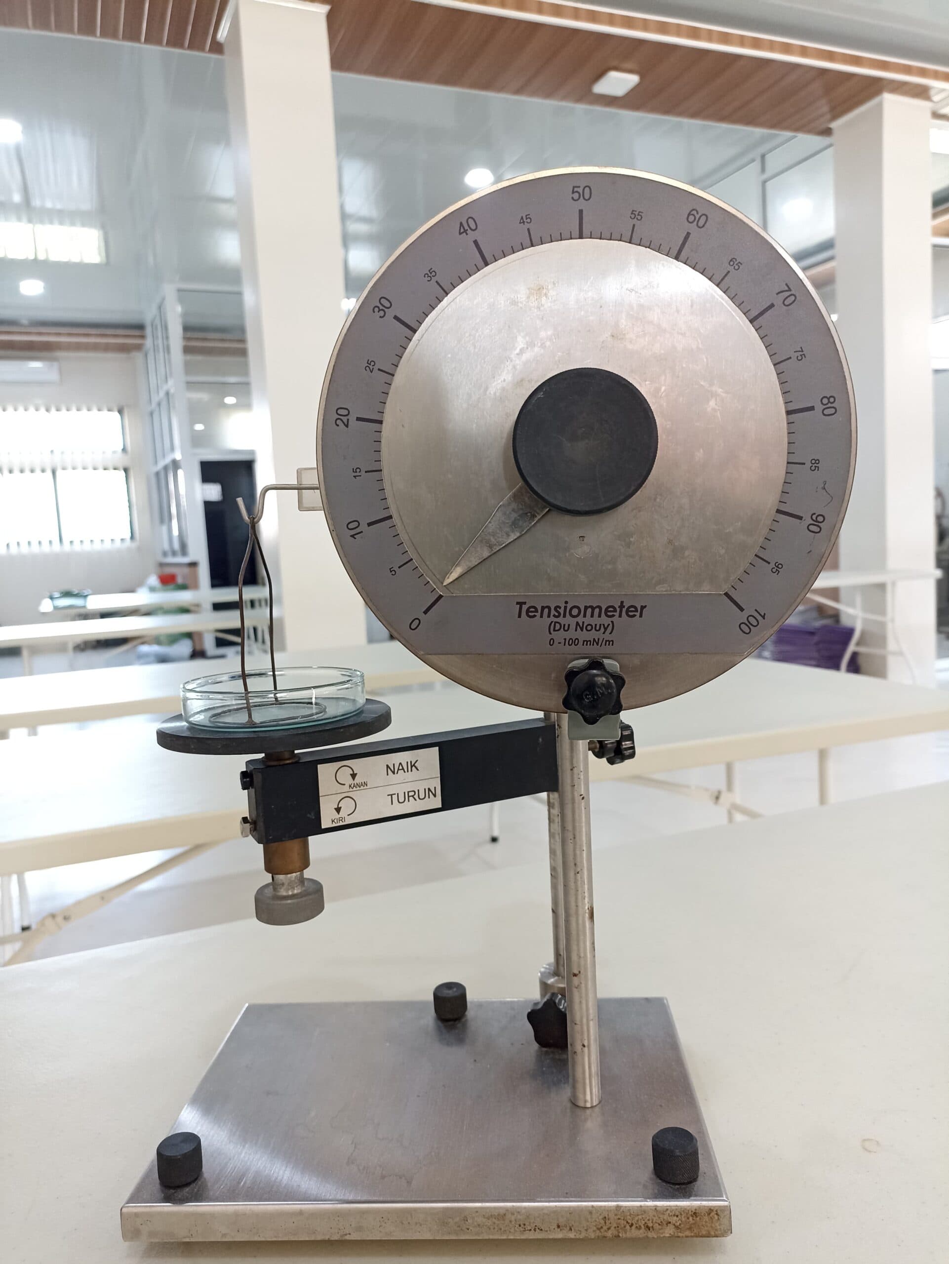 Laboratorium Teknologi Farmasi Padat — 10