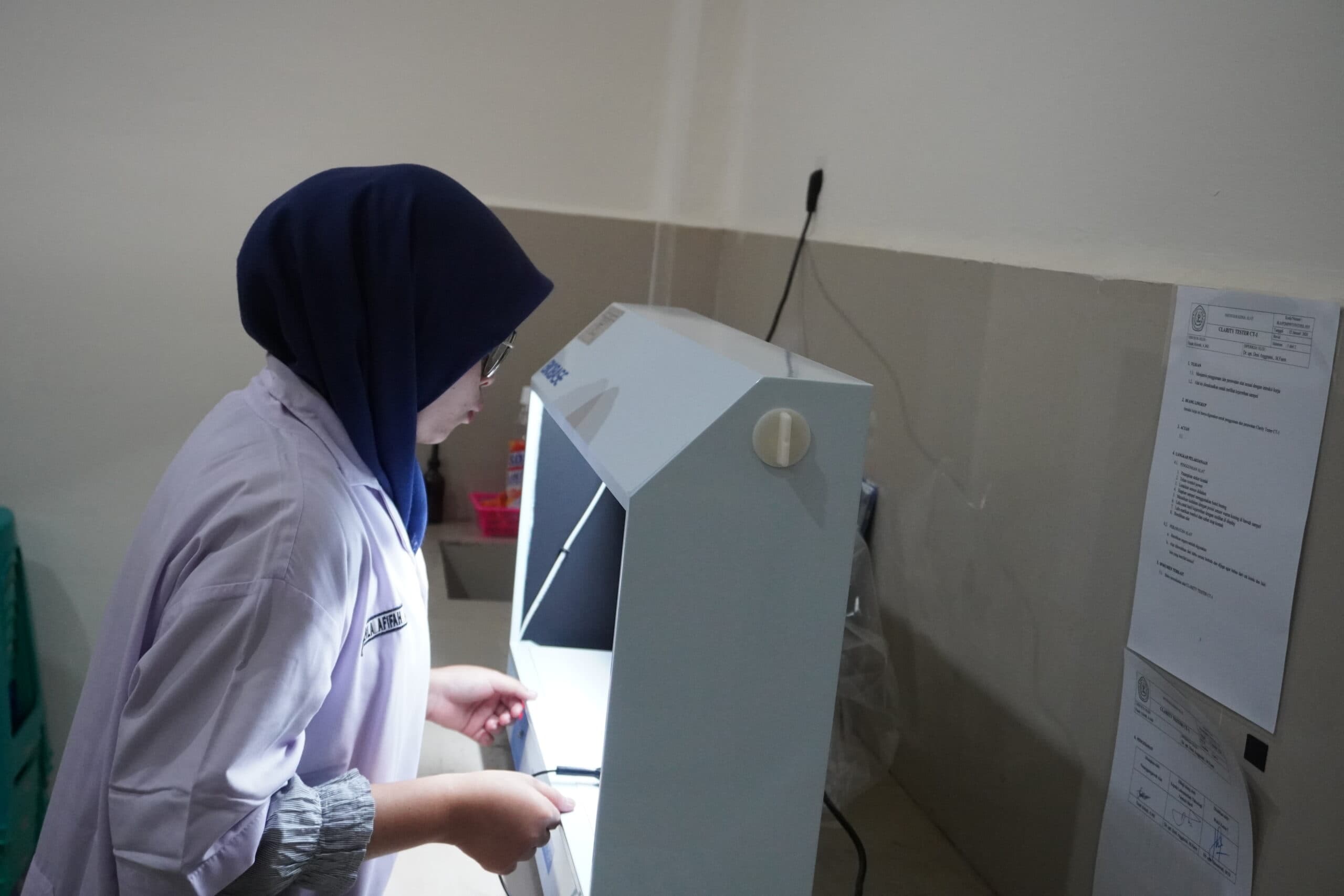 Laboratorium Teknologi Farmasi Steril — 4