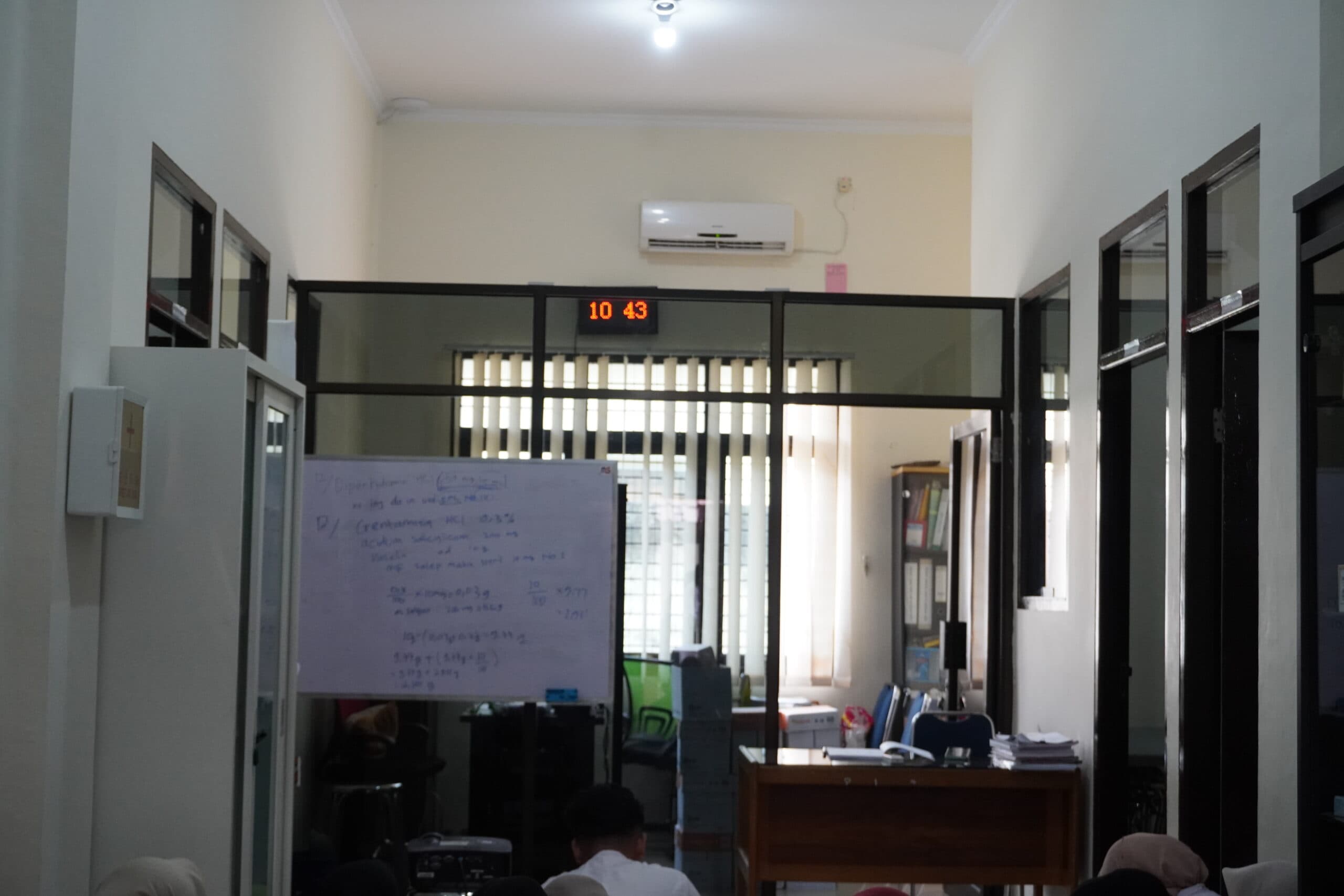 Laboratorium Teknologi Farmasi Steril — 8