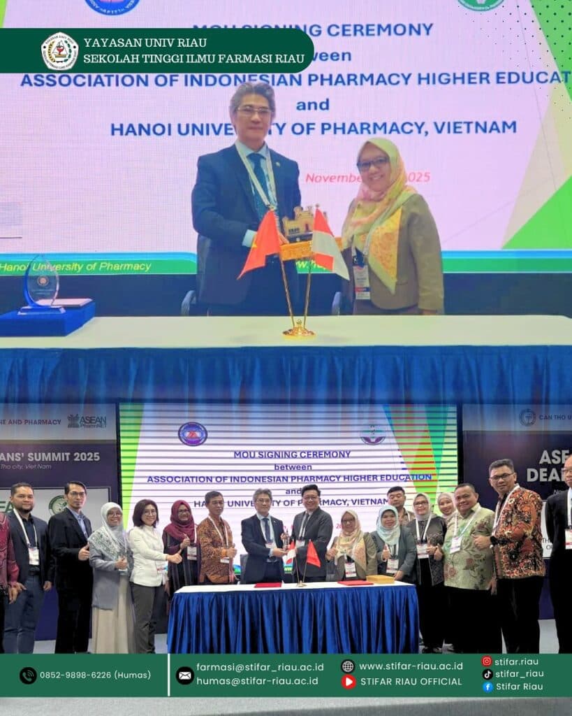 STIFAR Riau melalui Dr. Apt. Adriani Susanty, M.Farm berkesempatan mewakili kampus dalam ajang ASEAN PharmNet Deans’ Summit 2025 di Can Tho University, Vietnam.