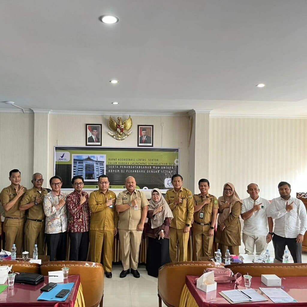 Rapat Koordinasi Lintas Sektor, Launching Program SEMANGATKAN Desa, dan Penandatanganan MoU antara BBPOM Pekanbaru dan STIFAR Riau.