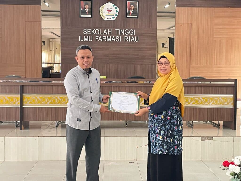Kuliah Tamu : Peluang Penerapan Ilmu Teknologi Farmasi dalam Wirausaha