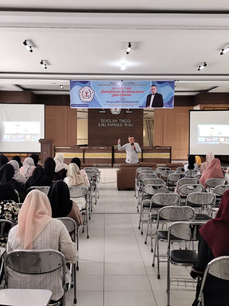 Kuliah Tamu : Peluang Penerapan Ilmu Teknologi Farmasi dalam Wirausaha