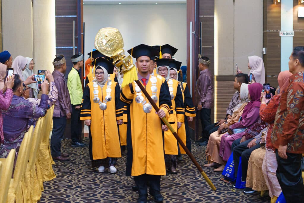 WISUDA STIFAR RIAU SARJANA FARMASI KE – XXVII dan AHLI MADYA FARMASI KE – XXVIII