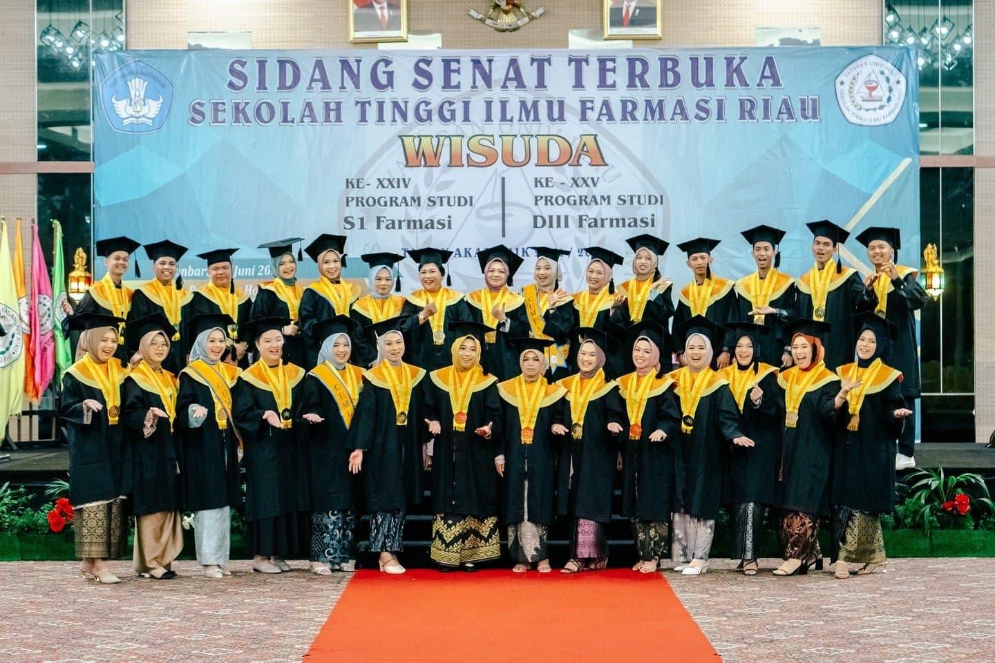 Wisuda S1 Farmasi Ke-XXIV dan DIII Farmasi Ke-XXV