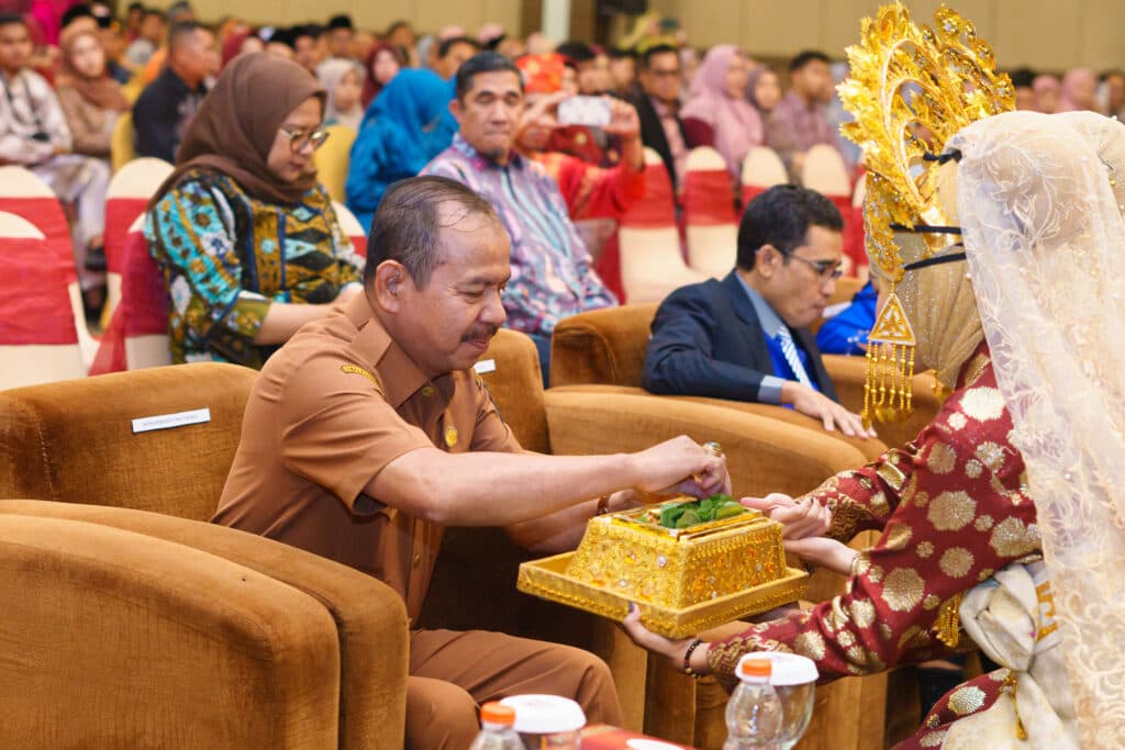 WISUDA STIFAR RIAU SARJANA FARMASI KE – XXVII dan AHLI MADYA FARMASI KE – XXVIII