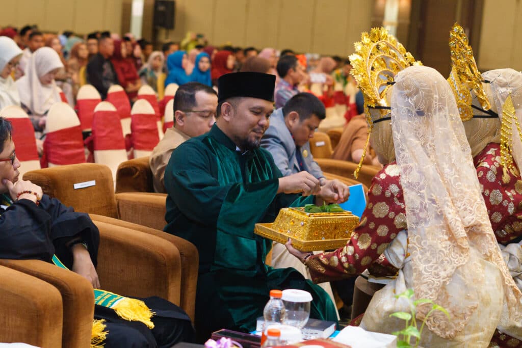 WISUDA STIFAR RIAU SARJANA FARMASI KE – XXVII dan AHLI MADYA FARMASI KE – XXVIII