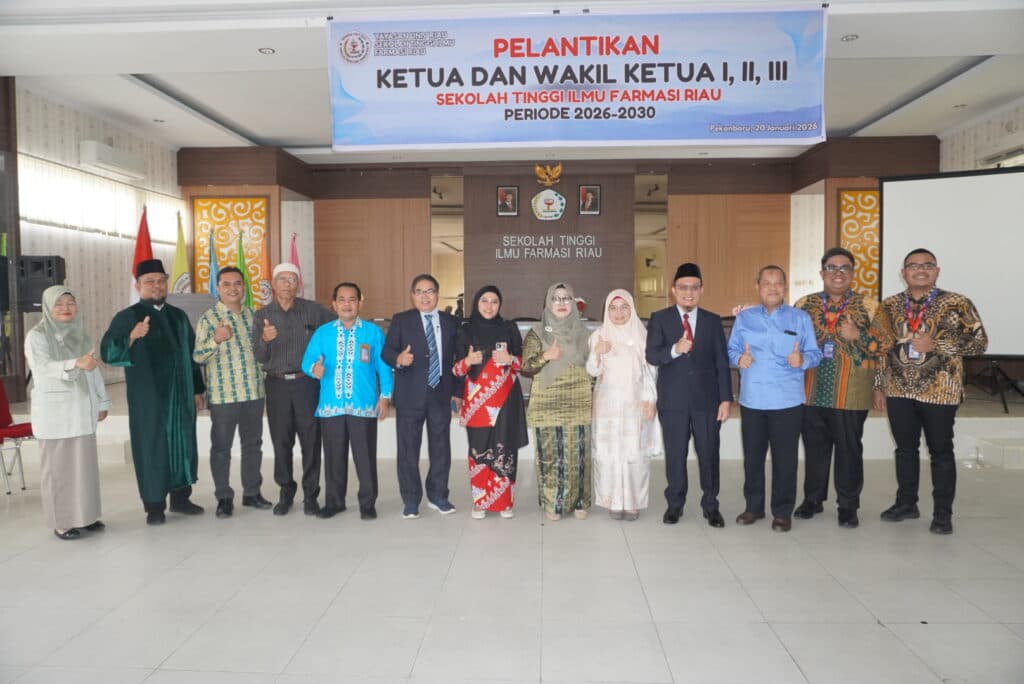 Selamat dan sukses atas pelantikan Ketua dan Wakil Ketua I, II, dan III Sekolah Tinggi Ilmu Farmasi Riau Periode 2026–2030.