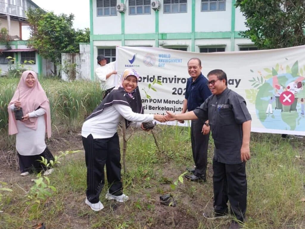 World Environment Day 2023BPOM & STIFAR Riau