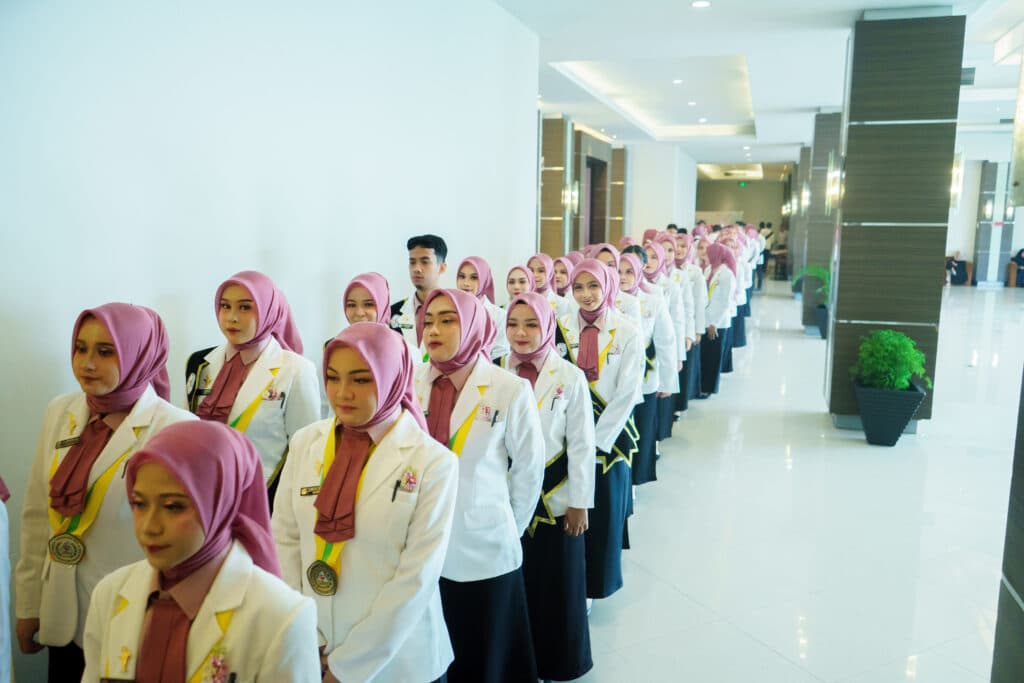 Pengambilan Sumpah Apoteker XI Program Studi Profesi Apoteker STIFAR Riau