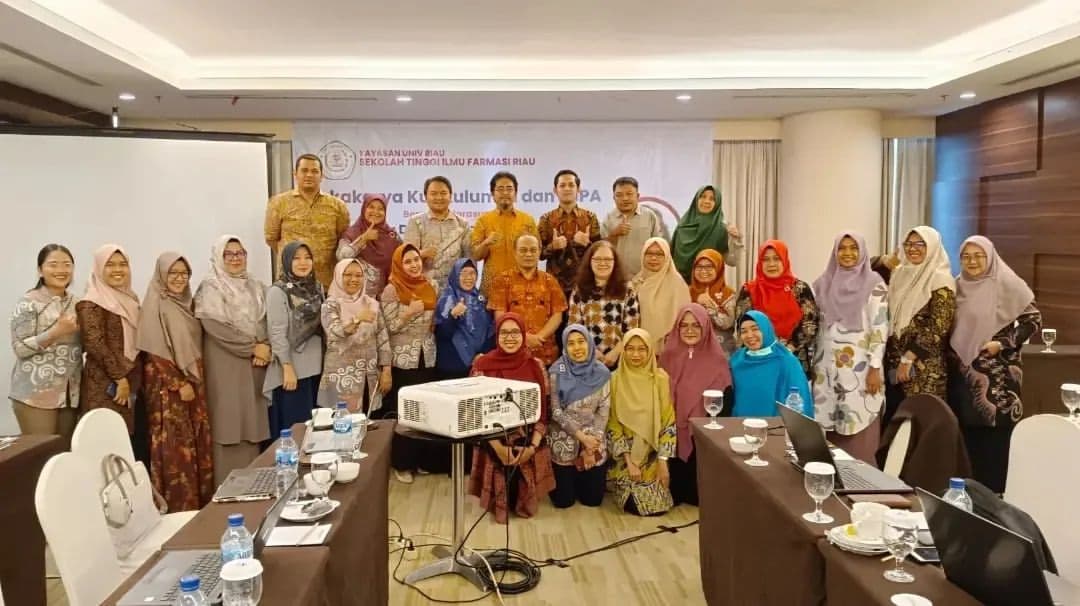 Lokakarya Kurikulum Prodi S1 dan PSPA STIFAR Riau bersama Dr. Lucy Dewi Nurhajati Sasongko, M.Si