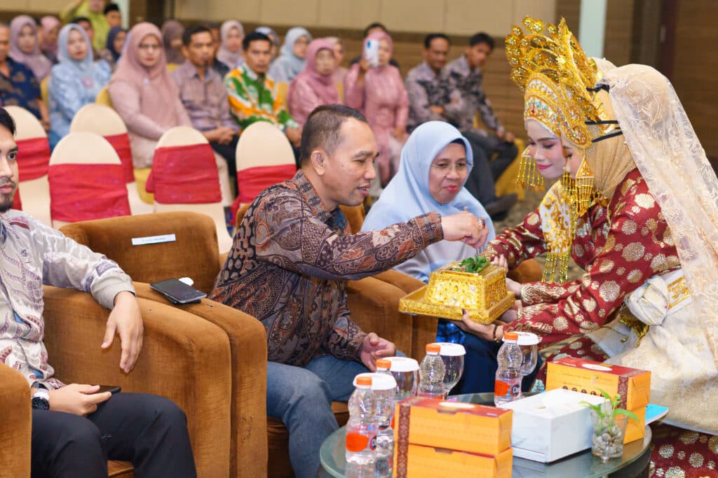 WISUDA STIFAR RIAU SARJANA FARMASI KE – XXVII dan AHLI MADYA FARMASI KE – XXVIII