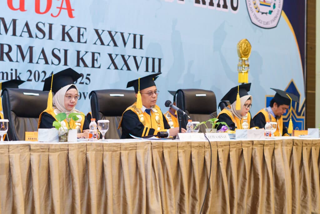 WISUDA STIFAR RIAU SARJANA FARMASI KE – XXVII dan AHLI MADYA FARMASI KE – XXVIII
